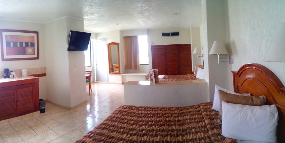 Hotel & Suites Real Del Lago Villahermosa Buitenkant foto