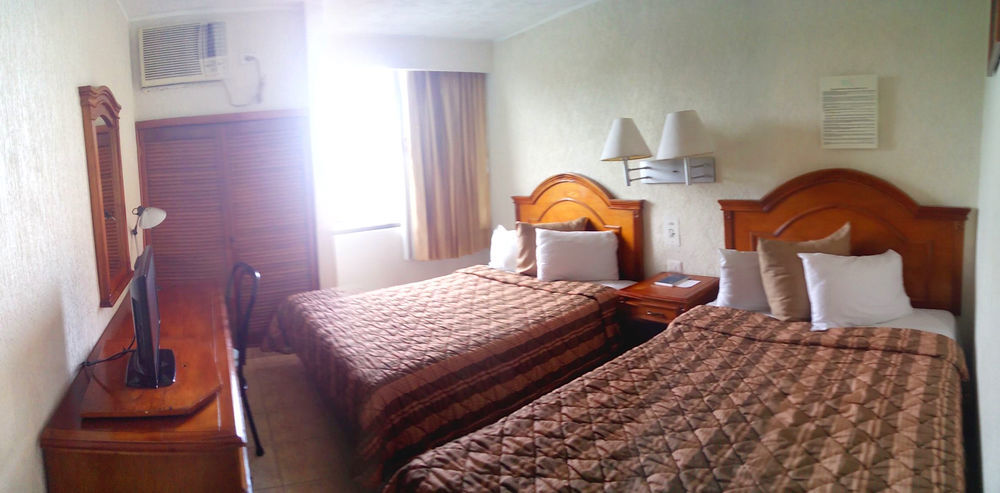 Hotel & Suites Real Del Lago Villahermosa Buitenkant foto